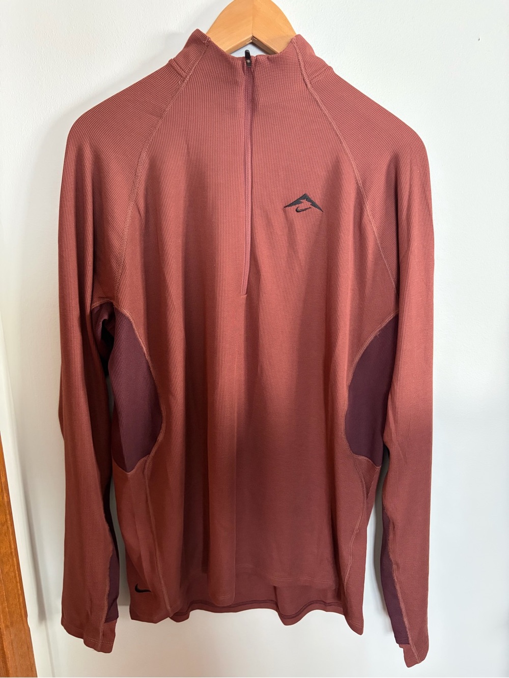 Nike Trail Dri-FIT 1/2-Zip Mid Layer Top Men's Size Medium Burgundy FV9994-652